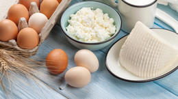 Najlepszymi źródłami chromu są produkty zwierzęce w tym jaja, ostrygi, masło, ser