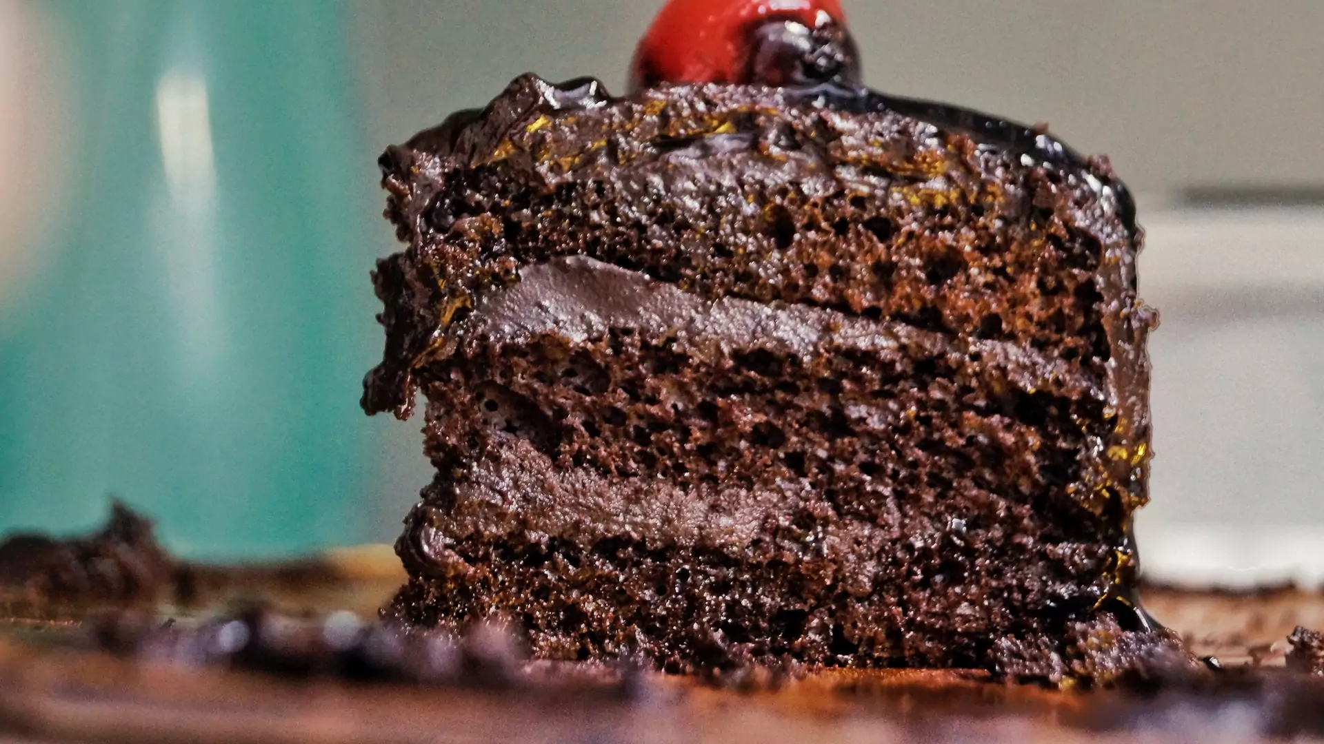 Rozkoszne czekoladowe ciasto, które będzie ci się śnić po nocach. 30 minut i gotowe