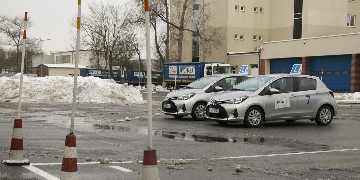 Pomorski Ośrodek Ruchu Drogowego ogłosił przetarg na zakup 116 aut