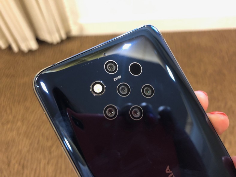 Nokia 9 PureView 