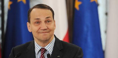 Sikorski tłumaczy skandal w Warszawie. "Wiem coś o tym"