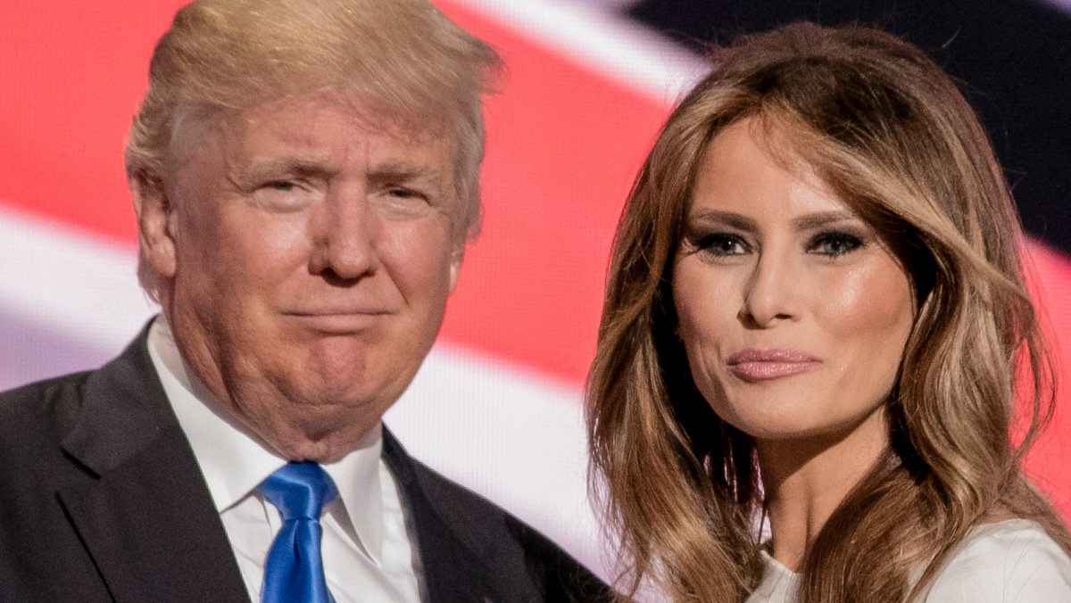 Donald i Melania Trump na świątecznej kartce w Białym Domu [ZDJĘCIE]