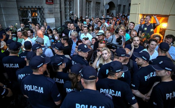 Policja na Krakowskim Przedmieściu