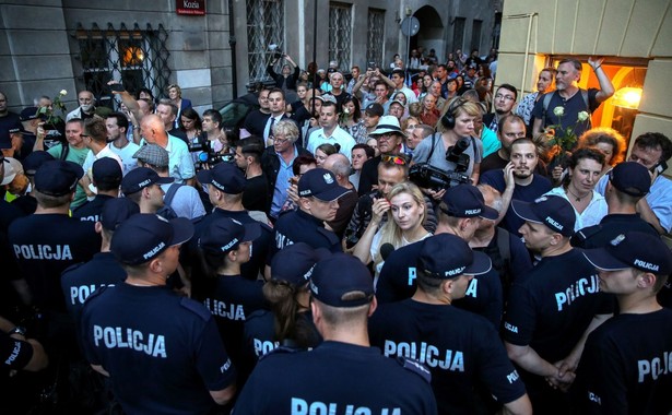 Policja na Krakowskim Przedmieściu