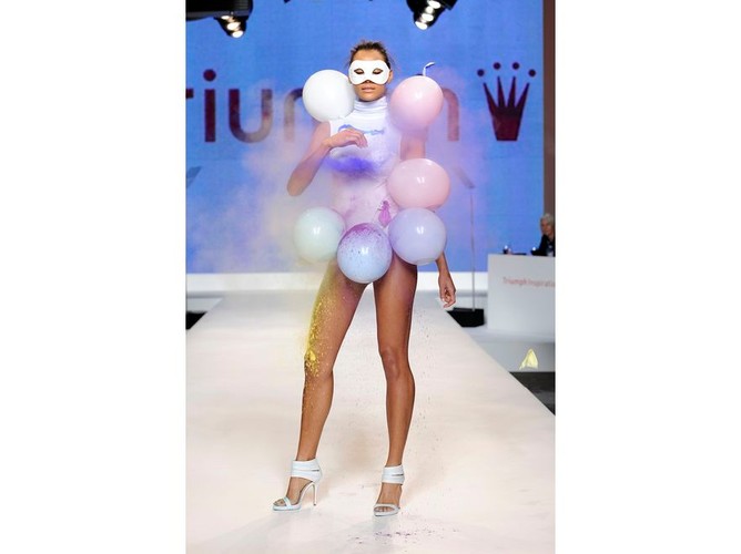 Triumph szalonej bielizny: niezwykłe projekty bielizny wyróżnione podczas światowego finału Triumph Inspiration Award 2010