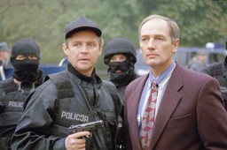 nowy kanał polskie kryminały prl lata 90 najnowsze seriale gdzie oglądać