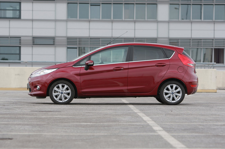 Ford Fiesta 1.4: czy mały Ford z „automatem” to ideał?