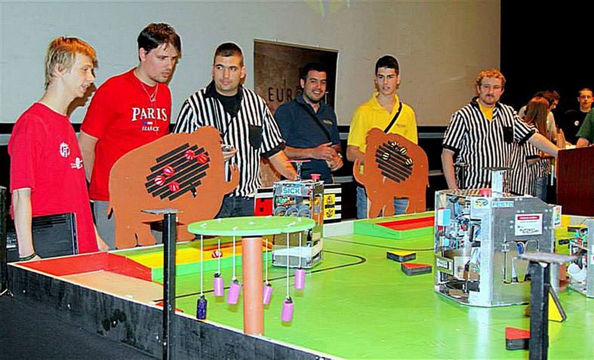 Traže šansu da pokažu šta znaju: Subotički robotičari