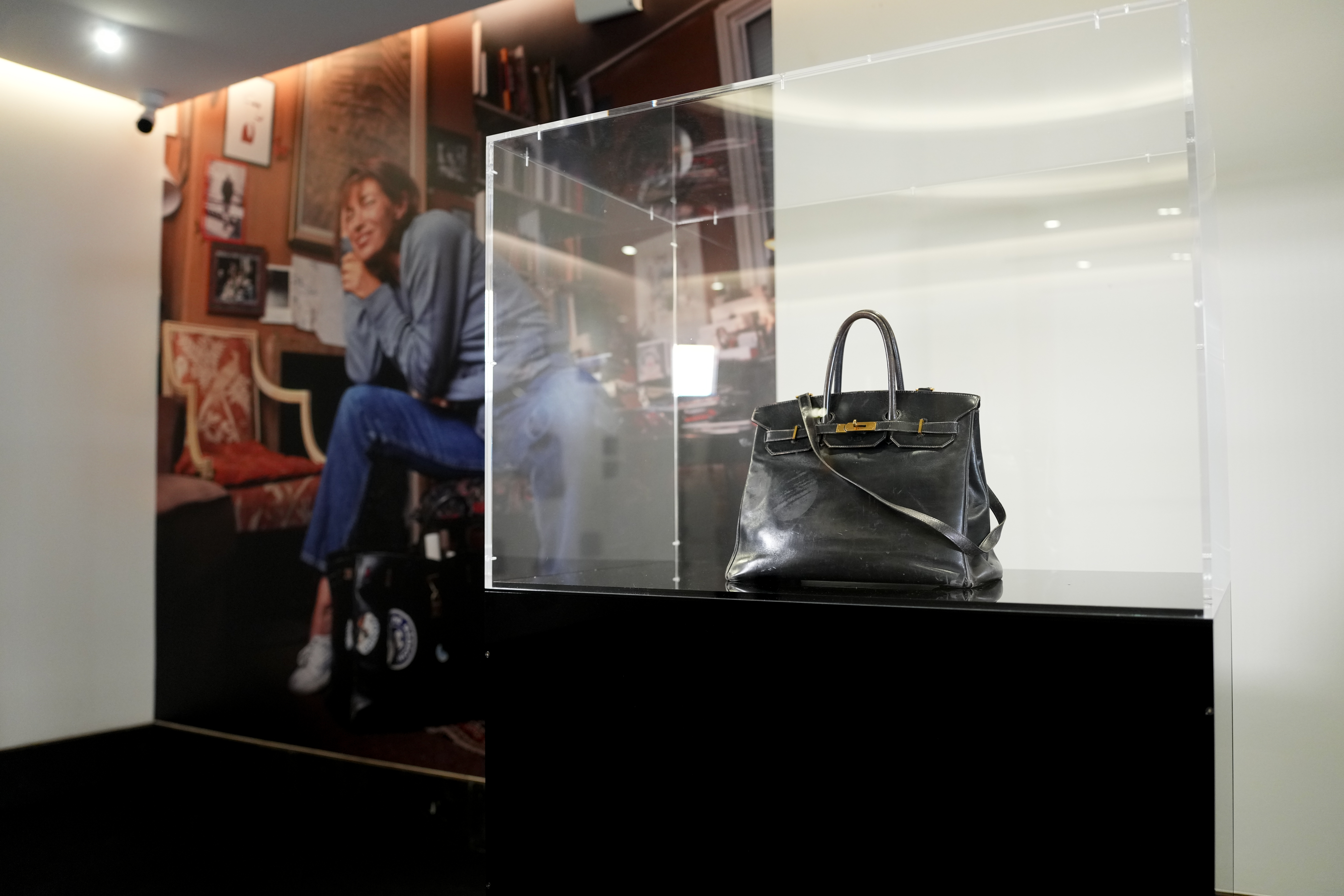 Borsa Birkin Hermès venduta per 8,5 milioni: record mondiale
