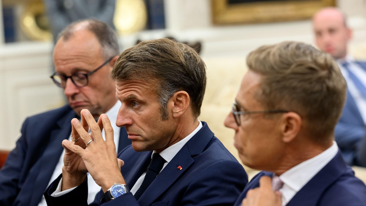 Fridrih Merc, Emanuel Makron i Aleksander Stub