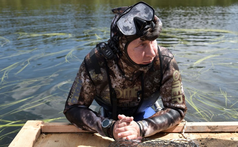 Władimir Putin w stroju do nurkowania