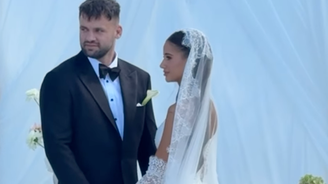 Fiki Sulík sa oženil. Jeho manželkou sa stala mladá Viktória