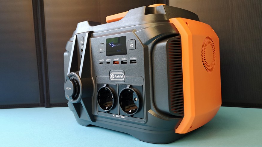 This power station is ideal for devices up to 500 W.