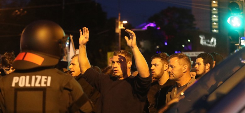 AfD wyprzedziło w sondażu SPD. Reuters: Wzrost poparcia ma związek z sytuacją w Chemnitz