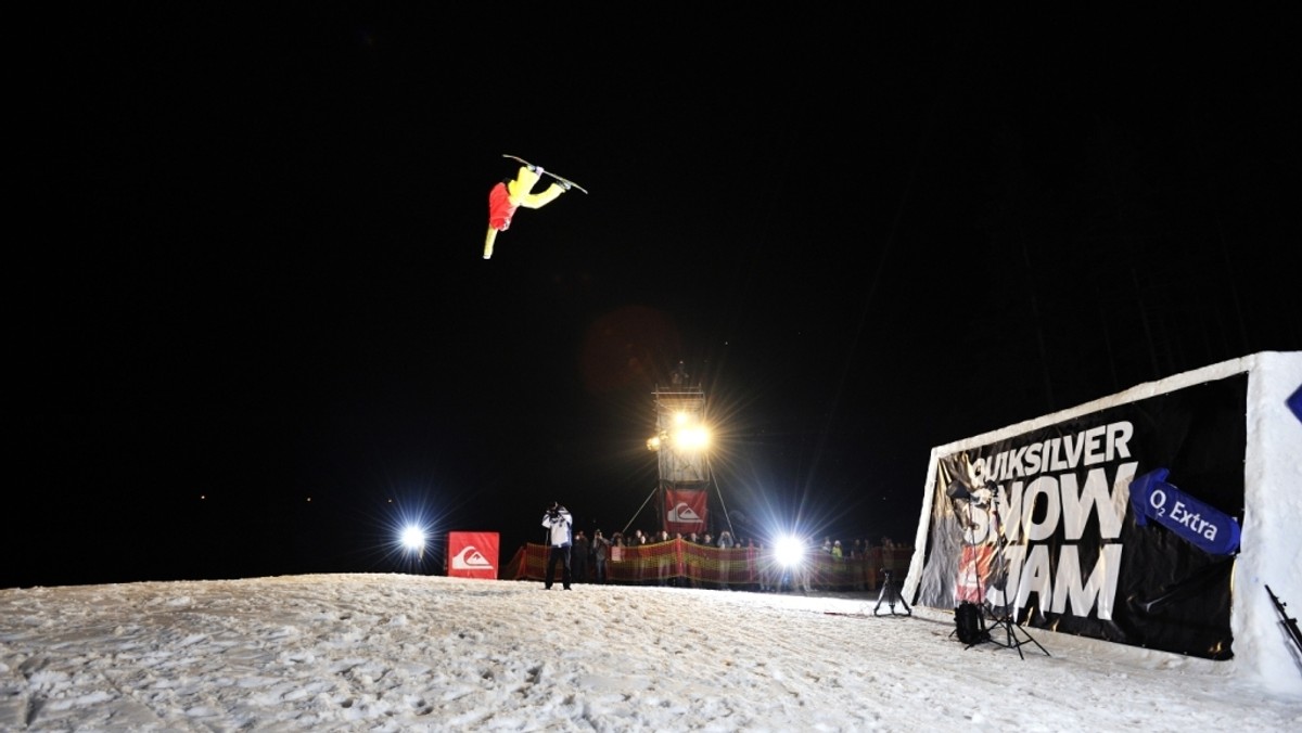 12 lutego snowboardziści zdominują zakopiański stok Harenda podczas Quiksilver Snow Session. Do startu w zawodach rozgrywanych na specjalnie przygotowanej skoczni, zaproszona została czołówka snowboardzistów z Polski i reprezentanci teamu Quiksilver: Matej Matys ze Słowacji i Jan Necas z Czech.