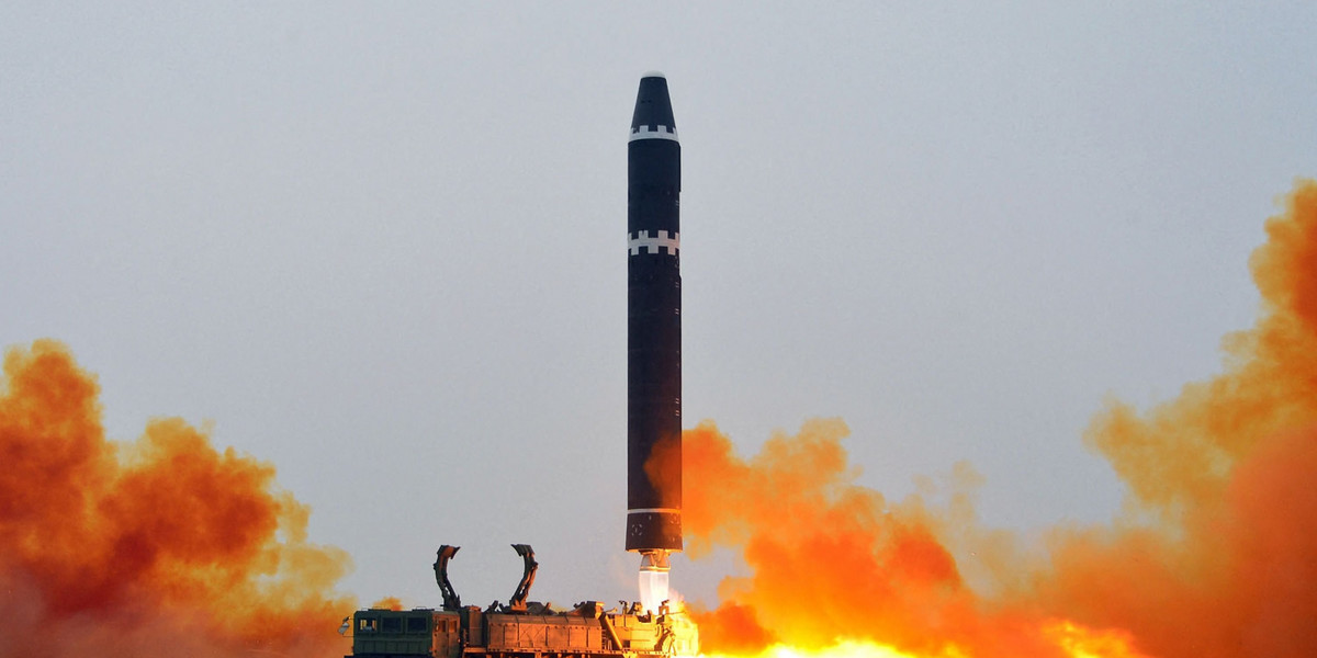 Korea Północna potwierdziła wystrzelenie międzykontynentalnego pocisku balistycznego.
