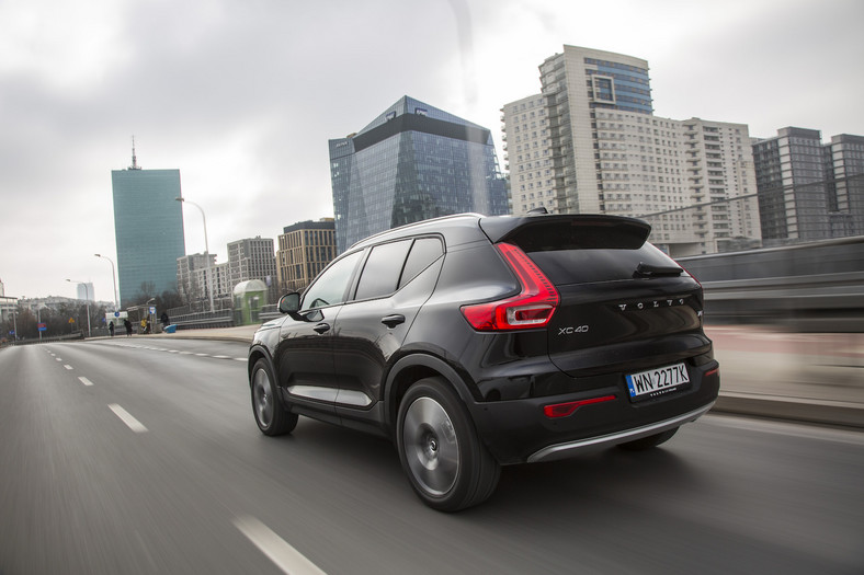 Volvo XC40 T5 AWD Momentum