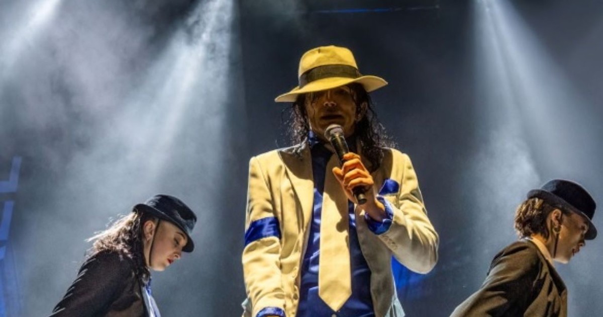 Elképesztő hasonlóság: Michael Jackson hangja és mozdulatai élnek Benben