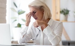 Oczy nie lubią klimatyzacji! Jak im pomóc?