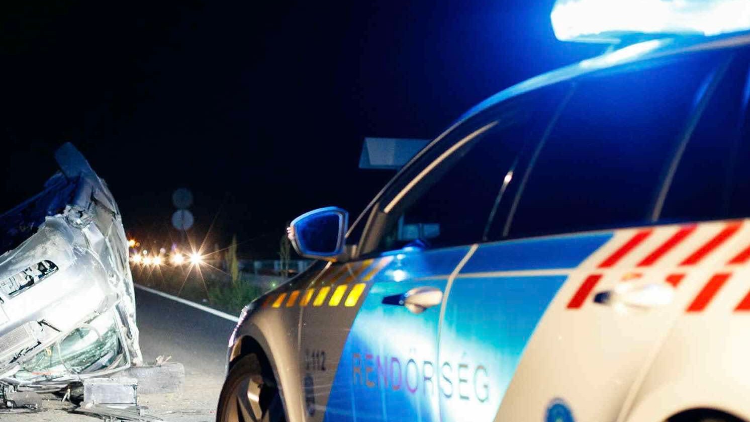 Nehoda britského minivanu na diaľnici M1 si vyžiadala štyri obete.