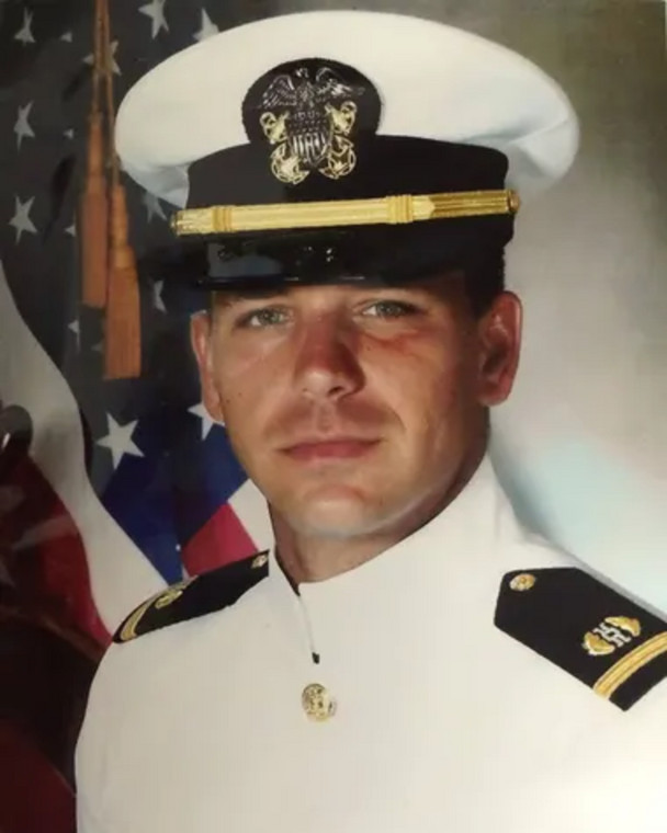 Ron DeSantis jako oficer marynarki wojennej USA