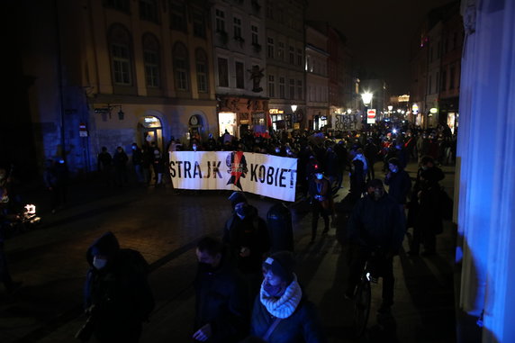 "Don Stanislao". Protest w Krakowie po emisji reportażu