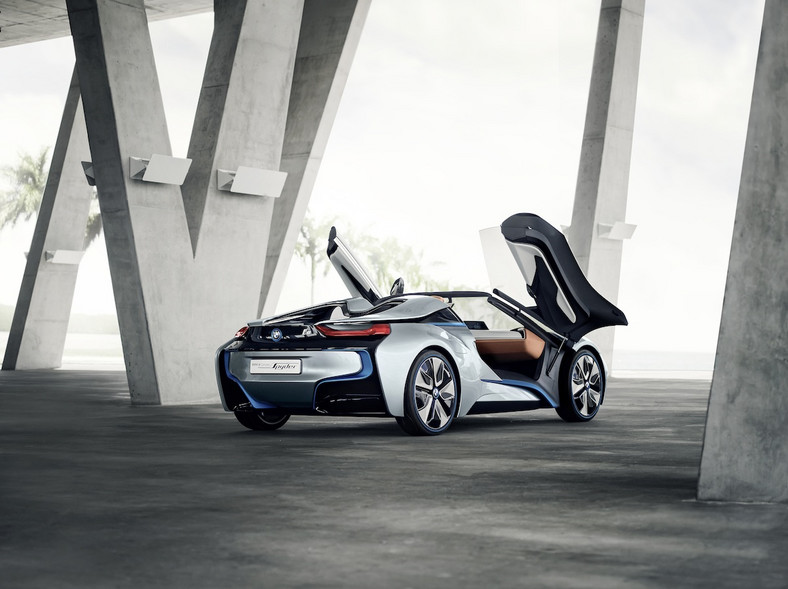 BMW i8 Concept w wersji Spyder