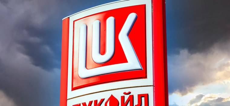 Rosyjski koncern paliwowy Łukoil przejmuje 400 stacji Shell