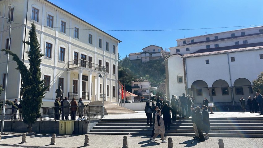 Crkva se nalazi odmah do rektorata u Štipu