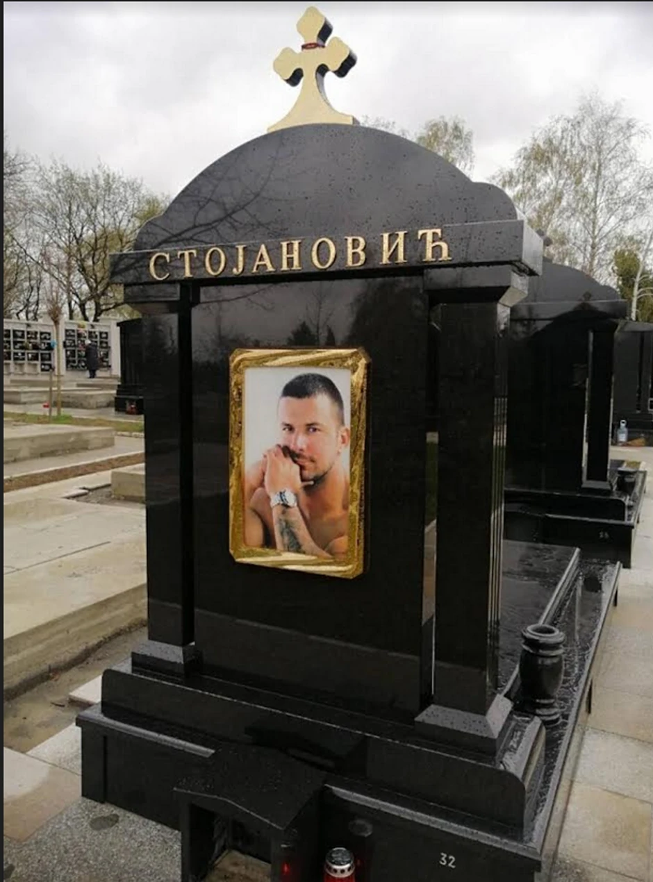 Grob Strahinje Stojanovića