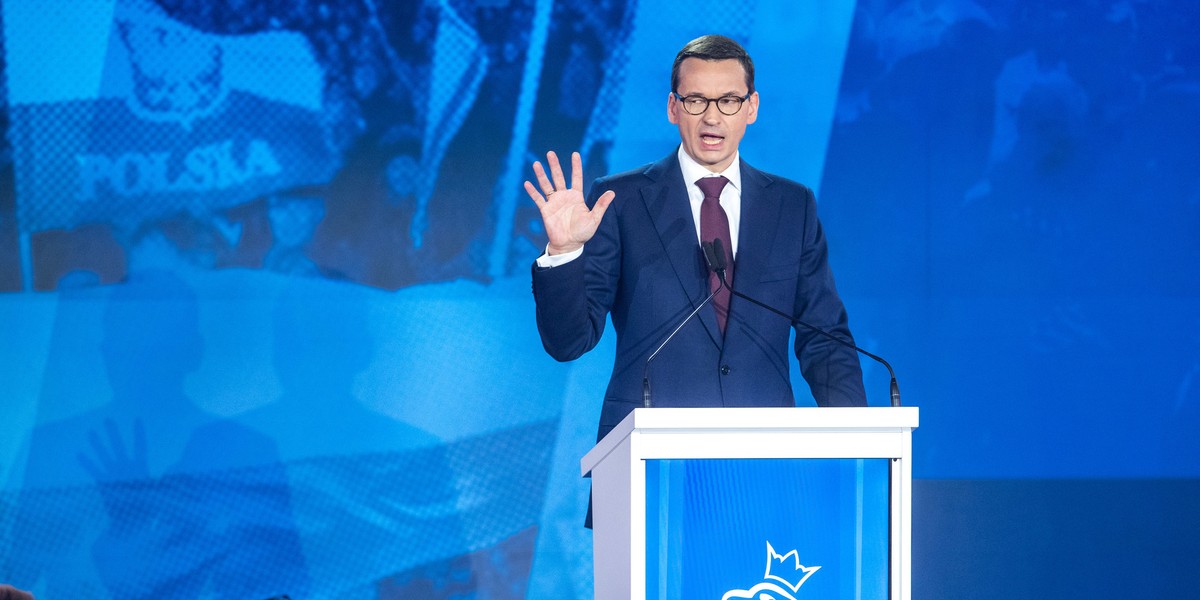 Zapowiadana przez premiera Mateusza Morawieckiego obniżka składek na ZUS okazuje się być fikcją