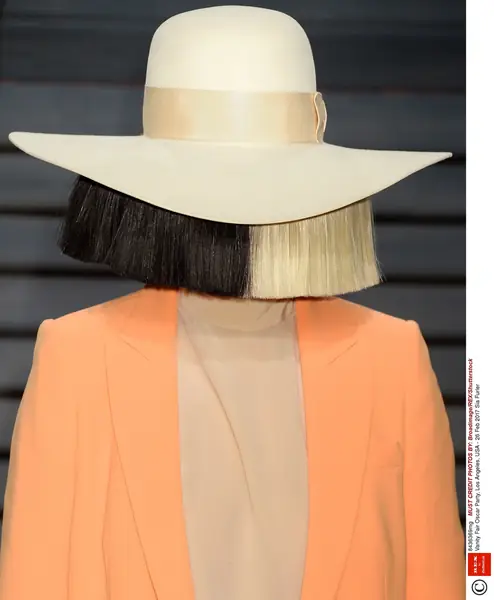 Sia w peruce