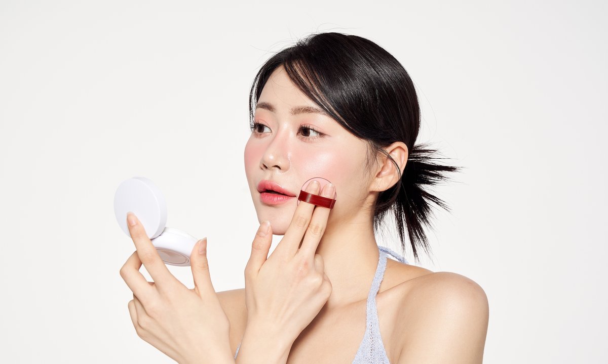 Ten koreański podkład to światowy bestseller. Działa jak wygładzający filtr, zero poprawek w ciągu dnia