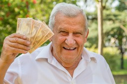 5 krajów, gdzie emeryci żyją najlepiej. Sprawdź, które kraje oferują najwyższe świadczenia