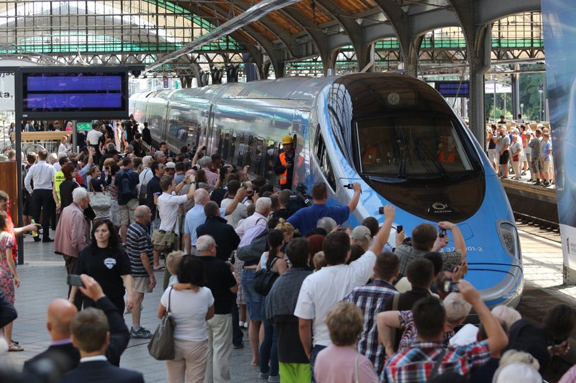 Im wczesniej kupisz bilety na Pendolino, tym mniej zapłacisz