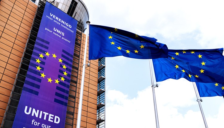 800 plus dla Ukraińców. Komisja Europejska reaguje na weto prezydenta Nawrockiego