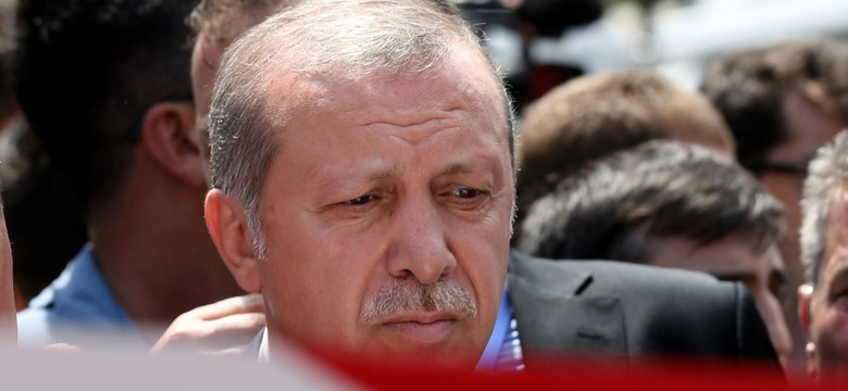Zachodnie media: W Turcji daleko do triumfu demokracji. Erdogan staje się coraz bardziej autorytarny
