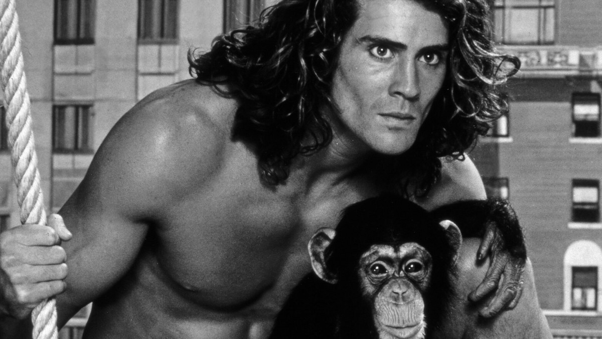 Joe Lara nie żyje. Filmowy Tarzan zginął z żoną w katastrofie lotniczej