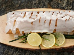 Ciasto cytrynowe z cukinią. Oryginalny przepis od Ewy Wachowicz