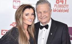 Apoloniusz Tajner ponownie został ojcem. Młodziutka żona urodziła mu syna