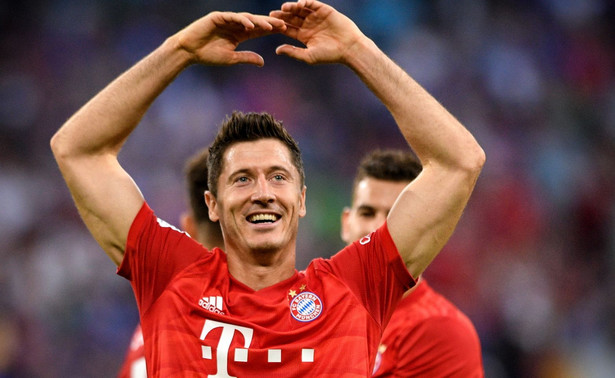 Bundesliga: Hat-trick "Lewego" dał Bayernowi zwycięstwo nad Schalke 04