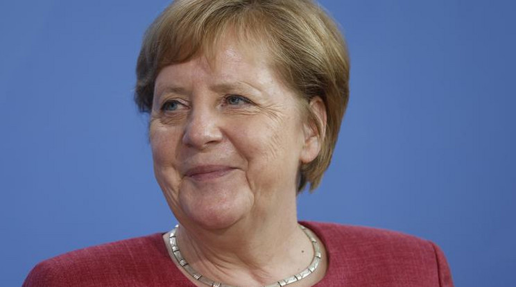 Merkel  nem vállal több ciklus, így akkor sem ő lesz a következő kancellár, ha a CDU/CSU nyeri a választást / Fotó: MTI/EPA/AFP pool/Odd Andersen