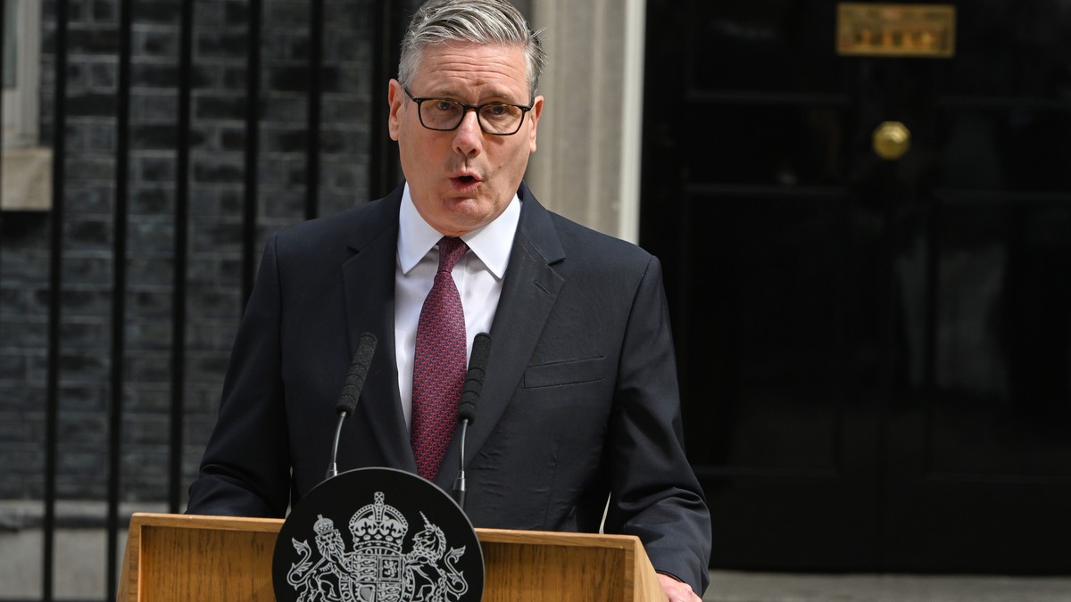 Kir Starmer objavio je danas da podnosi ostavku na funkciju premijera Velike Britanije i lidera Laburističke stranke