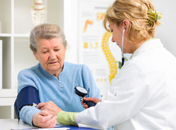 Chorzy na Parkinsona powinni mieć kompleksową opiekę medyczną