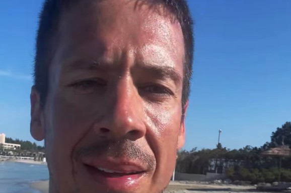 TRČI CRVEN PO SUNCU, A OKO VRATA KRST Nikola Rokvić pokazao kako trenira: Udarno i vojnički (FOTO)