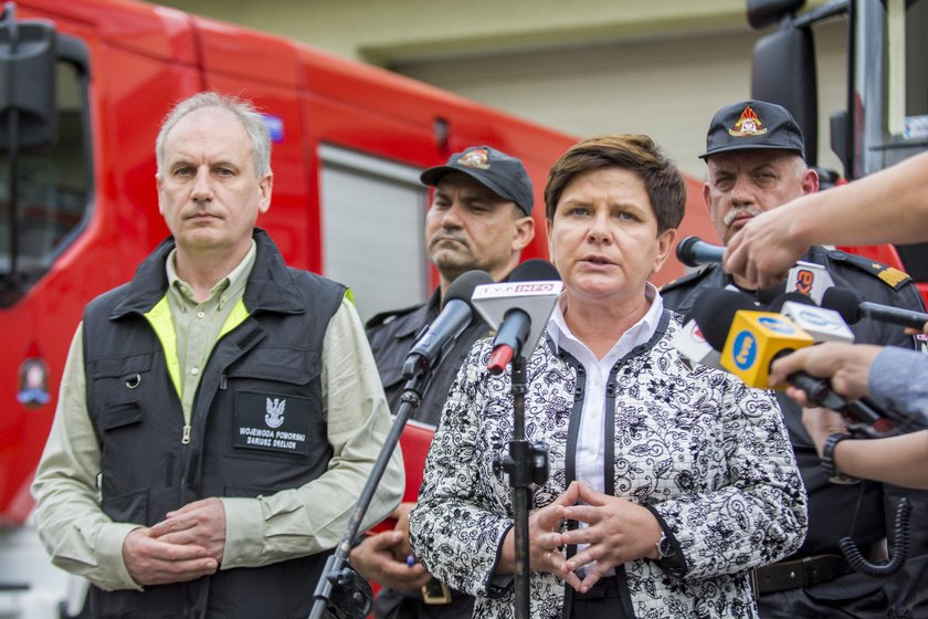 Premier Szydło po nawałnicach. Na to pytanie nie chciała odpowiedzieć