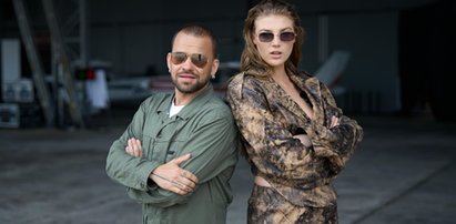 "Top model". Stali na deszczu i spływała po nich woda