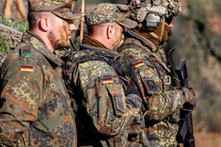 Młodzi Niemcy masowo dostają pisma z wojska. Bundeswehra chce być wielka