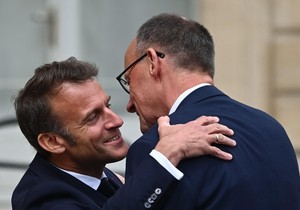 Emanuel Makron i Olaf Šolc