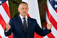"Bazarek na najwyższym urzędzie w państwie". Karol Nawrocki i fundacja pełna znanych nazwisk